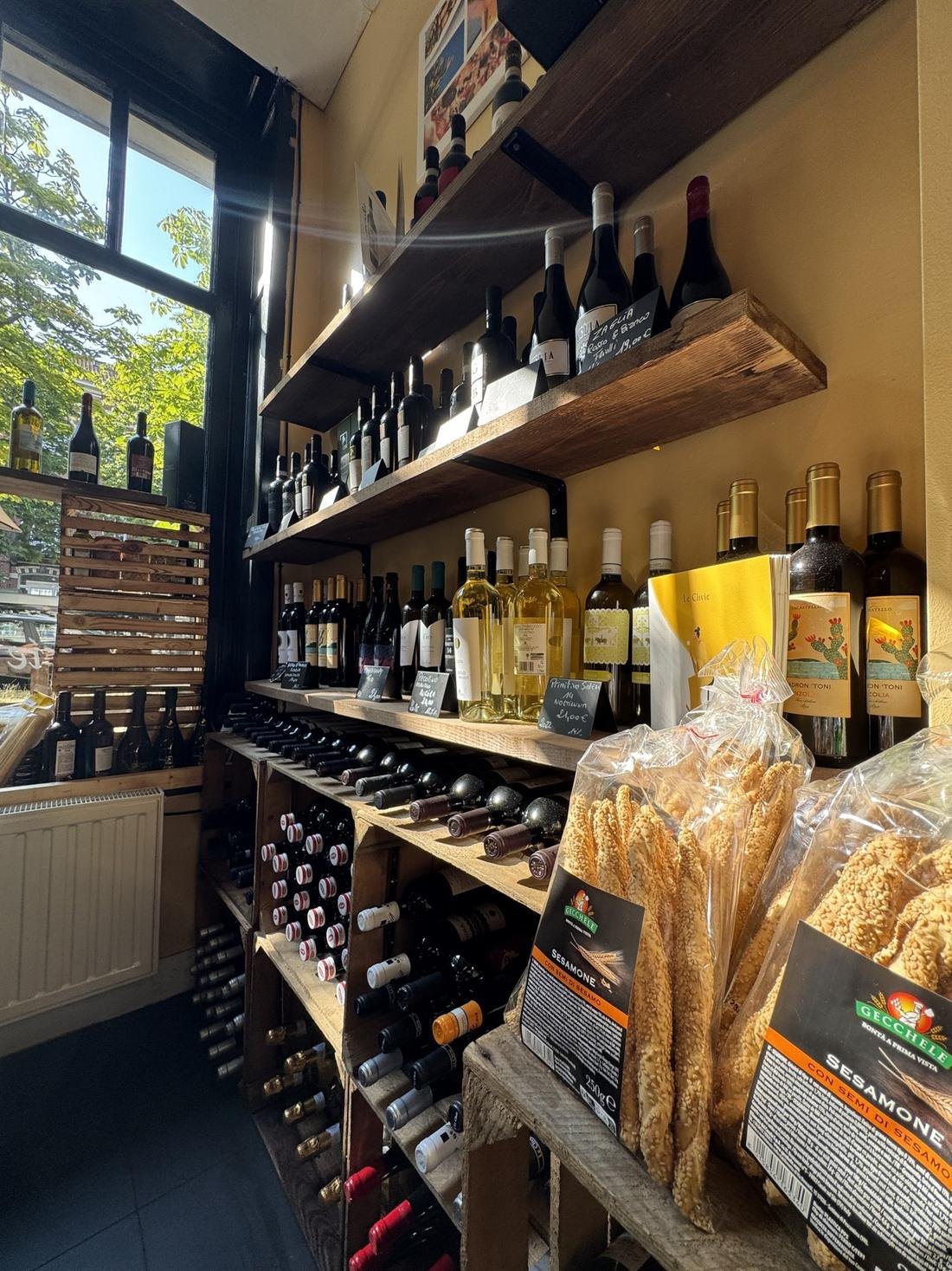 Les rayons de vins italiens